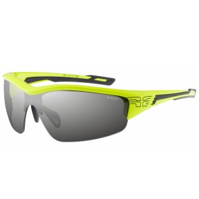 R2 Wheeler Sport Sunglasses, Smokey, Yellow